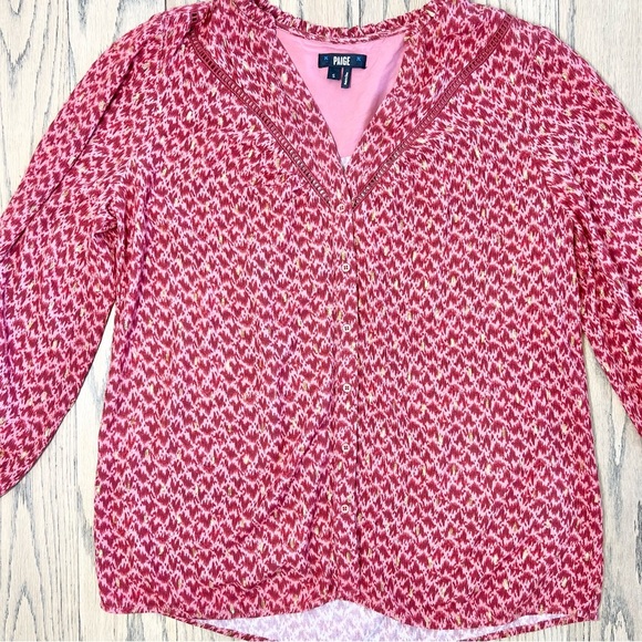 PAIGE Women's Doris Three Quarter Button Front V-Neckline in Papaya Size Small - Picture 11 of 16